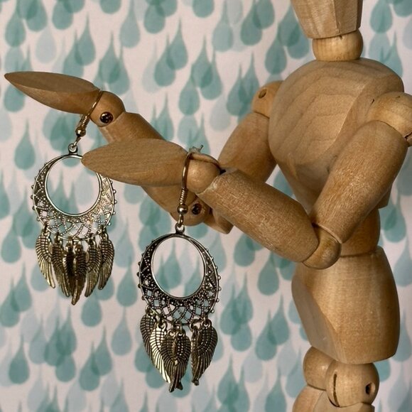 NEW Handmade- Feathered Hoop - Dangle Earrings in Antique Silver Tones - Picture 4 of 10